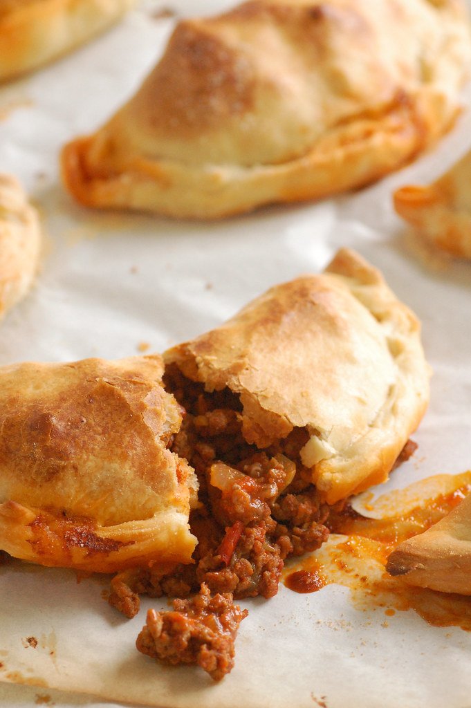 Empanada de queso y jamón Ruka Bakery